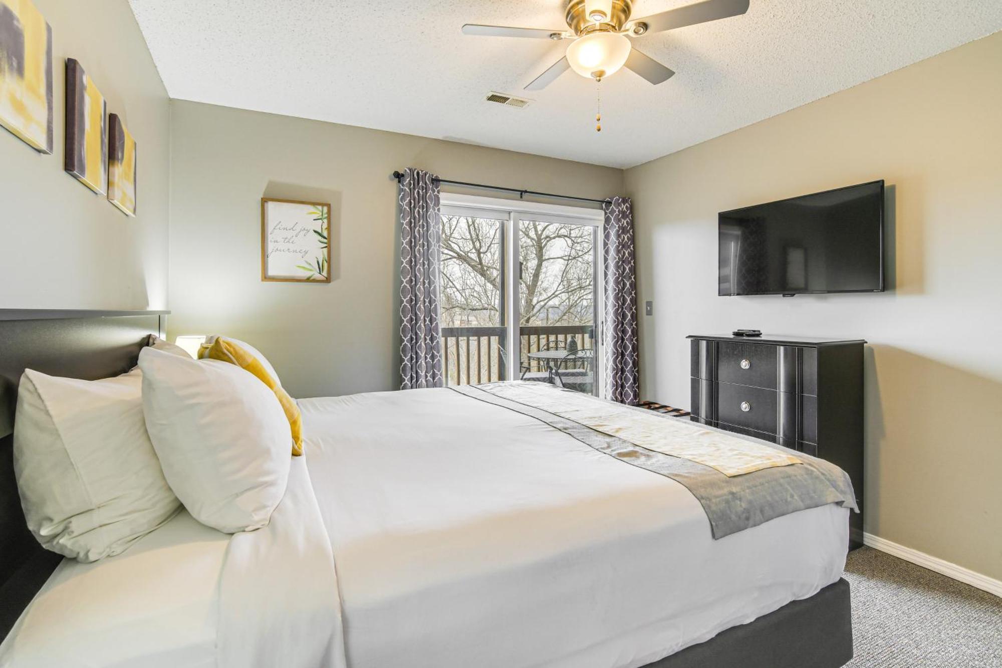 Inviting Branson West Condo With Pool Access Eksteriør billede