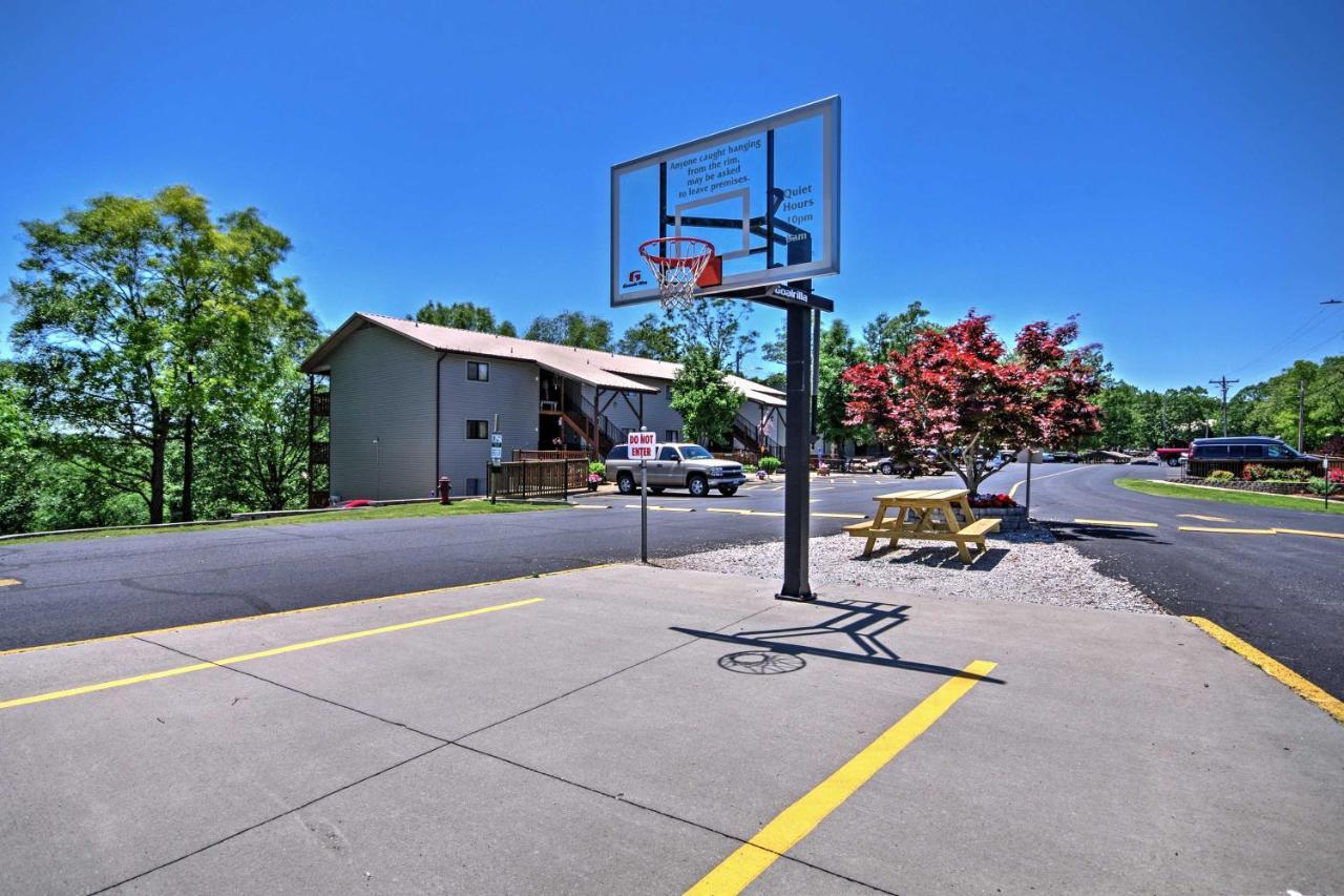 Inviting Branson West Condo With Pool Access Eksteriør billede