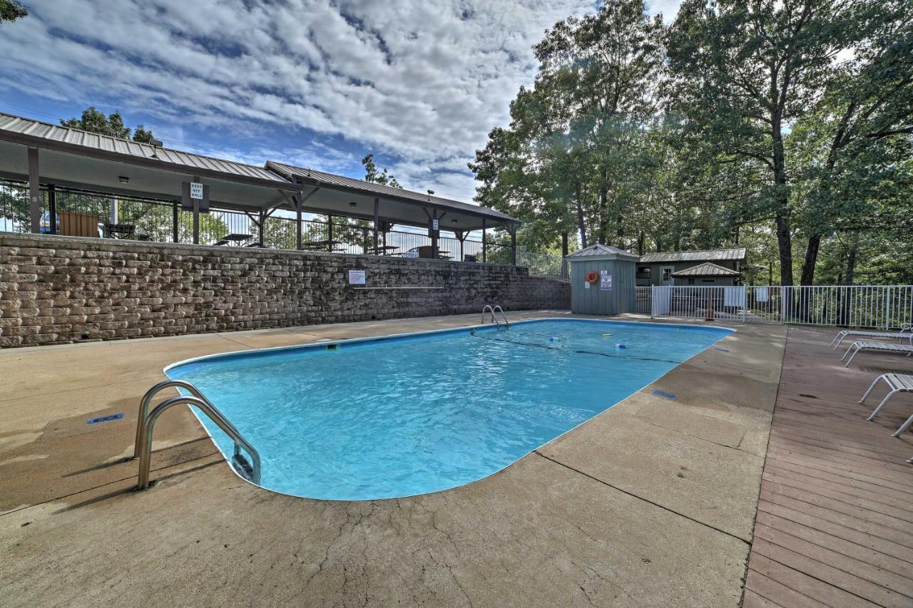 Inviting Branson West Condo With Pool Access Eksteriør billede